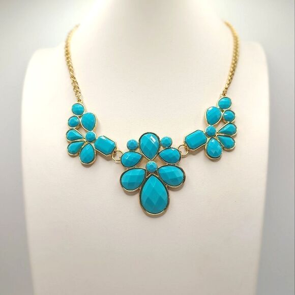 Statement piece, Faux Turquoise goldtone necklace - Picture 1 of 6